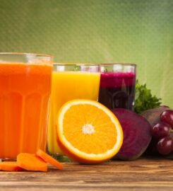 Blend Smoothie and Salad Bar